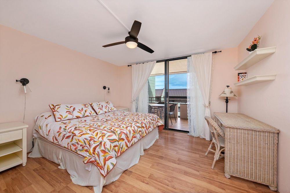 Condo, 2 Bedrooms