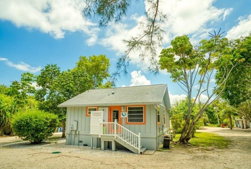 House, 2 Bedrooms
