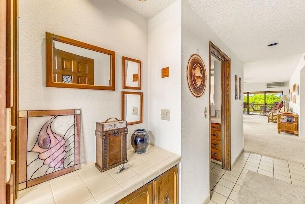 Condo, 2 Bedrooms
