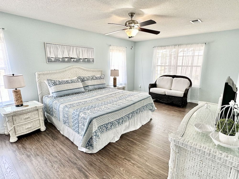 House, 4 Bedrooms