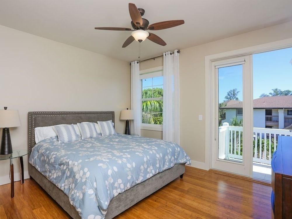 House, 5 Bedrooms