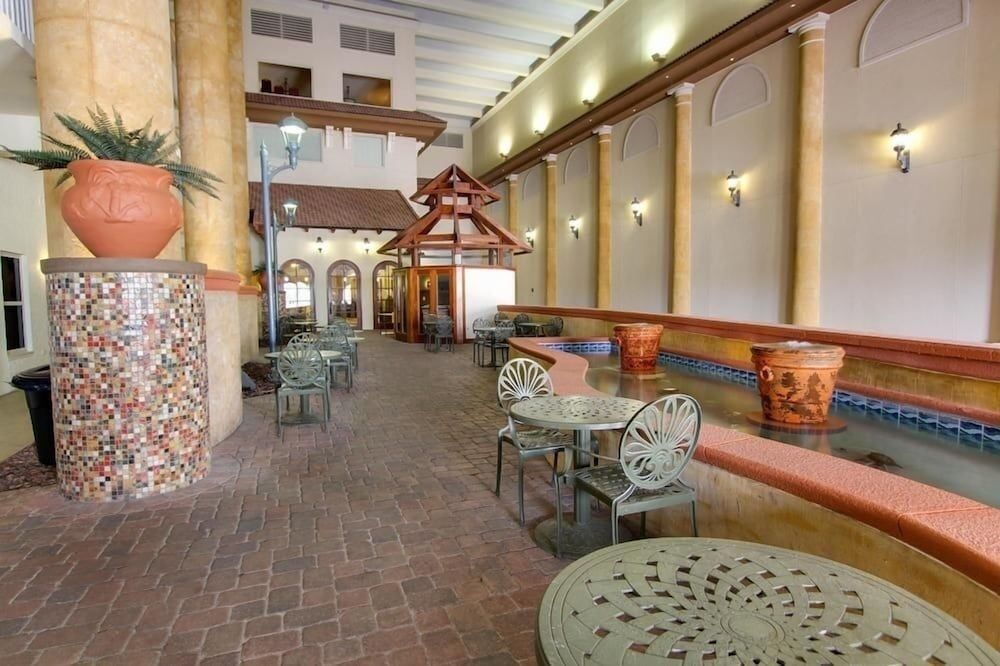 Condo, 2 Bedrooms