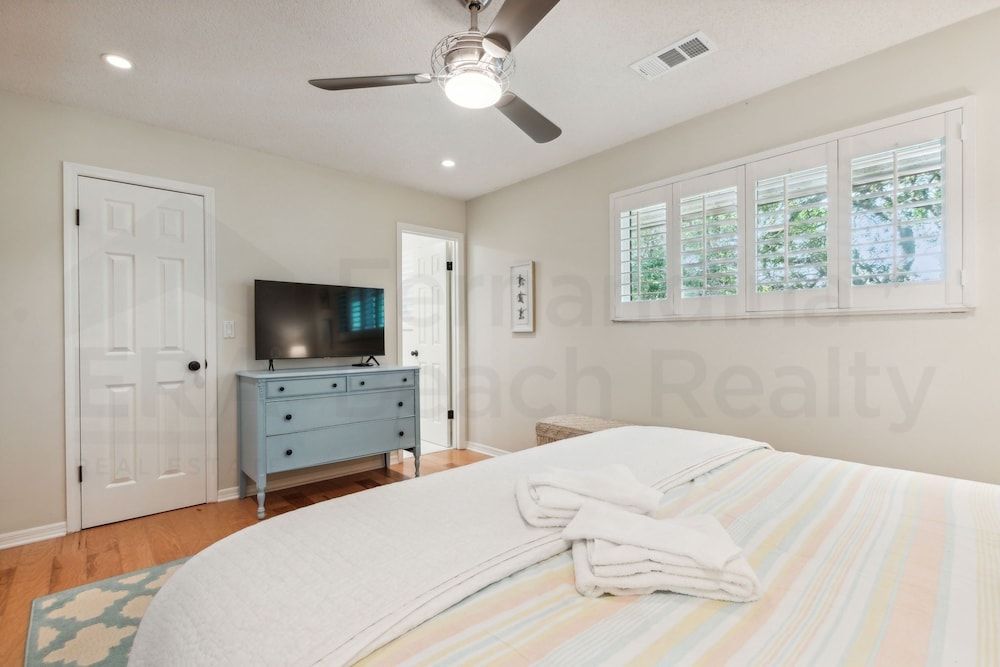 Condo, 3 Bedrooms