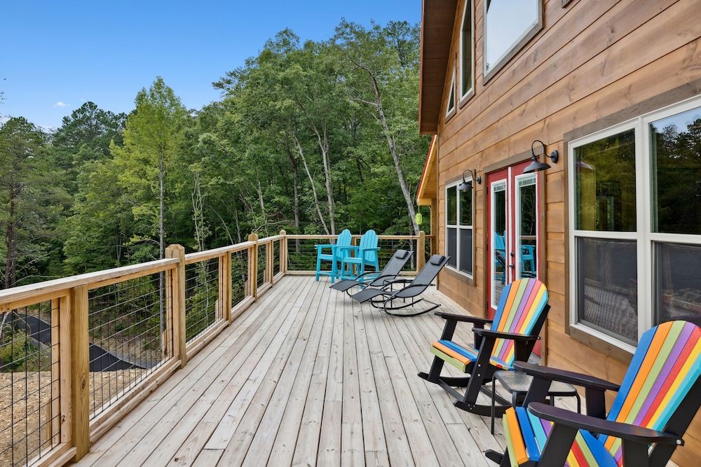 Hidden Cove Chalet 5 Bedroom Cabin by RedAwning Cabin, 5 Bedrooms 26