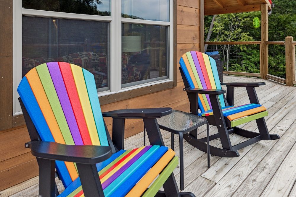 Hidden Cove Chalet 5 Bedroom Cabin by RedAwning Cabin, 5 Bedrooms 51