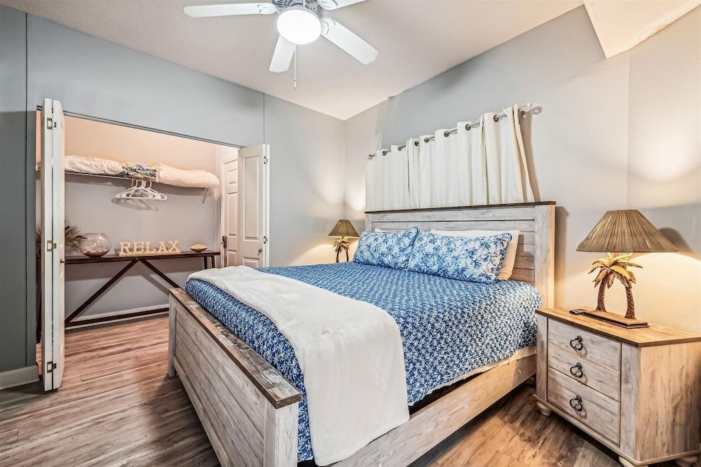 Condo, 1 Bedroom