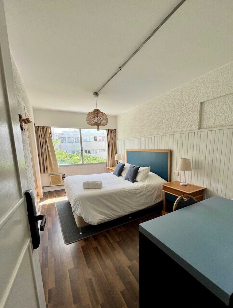 ZAG Coliving Basic Double or Twin Room 9