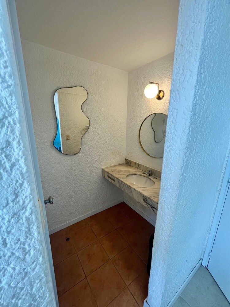 ZAG Coliving Basic Double or Twin Room 10