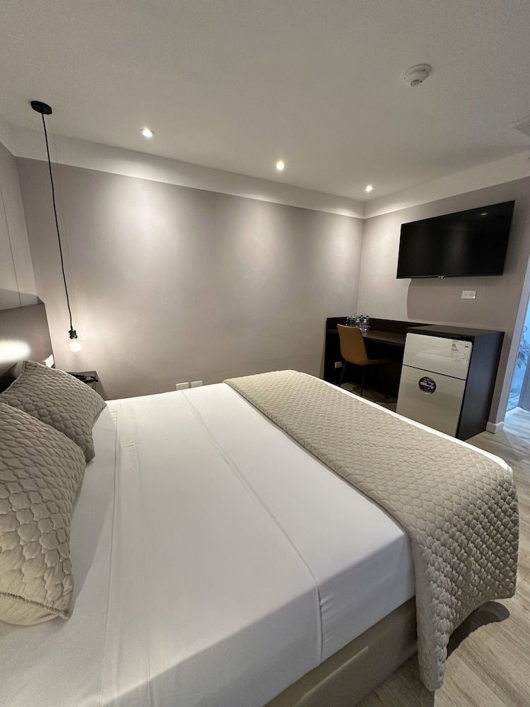 Deluxe Double or Twin Room, City View