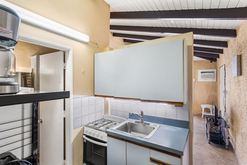 Caribbean View Your Way 1 Bedroom Condo by RedAwning Condo, 1 Bedroom 7