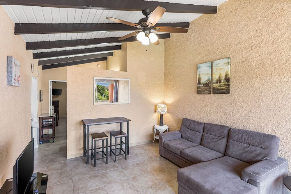 Caribbean View Your Way 1 Bedroom Condo by RedAwning Condo, 1 Bedroom 9