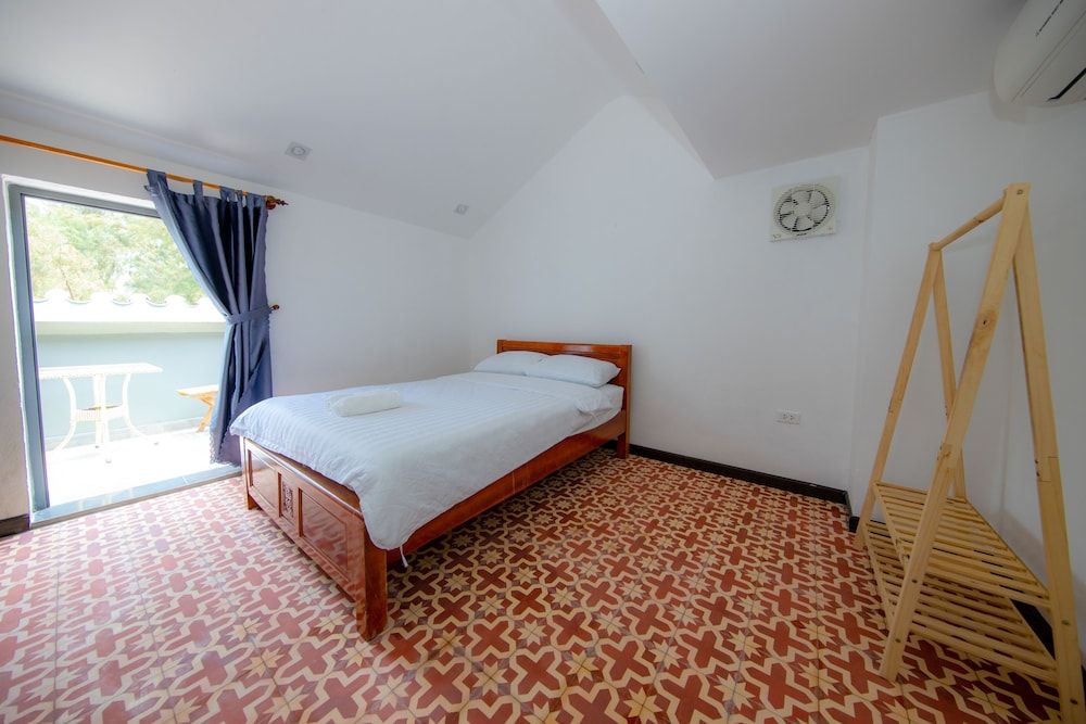 Azure Beach Hotel Basic Double Room 2