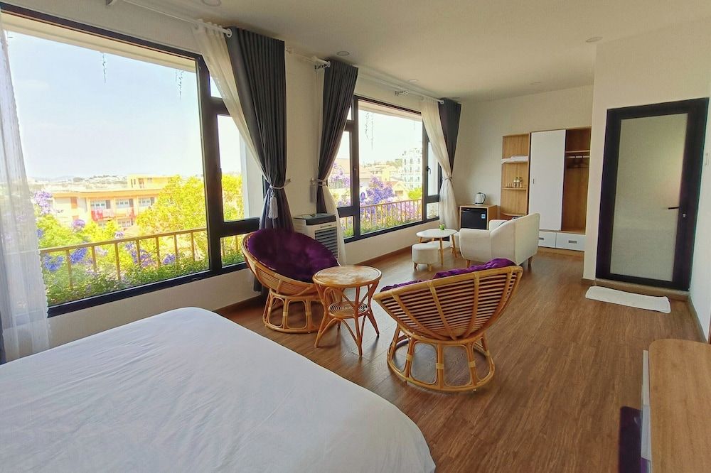 Honeymoon Studio, 1 Queen Bed