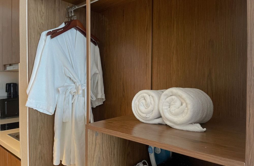 Panorama Nha Trang SanVilla Deluxe Double Room, City View 6