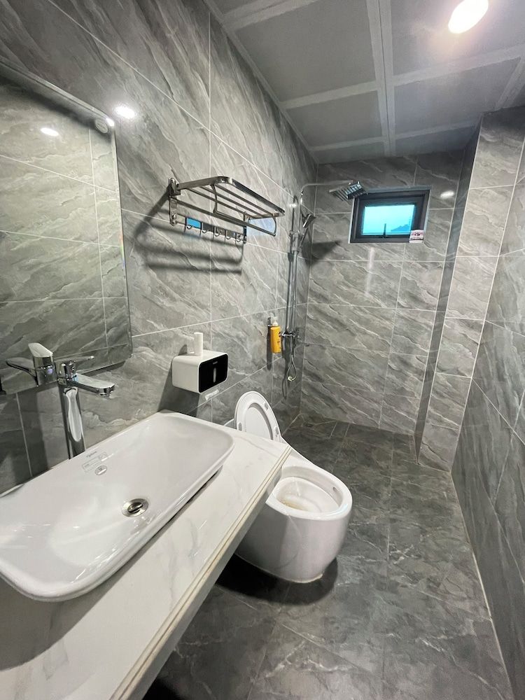 Như Ý Hotel Family Room, Mountain View 10