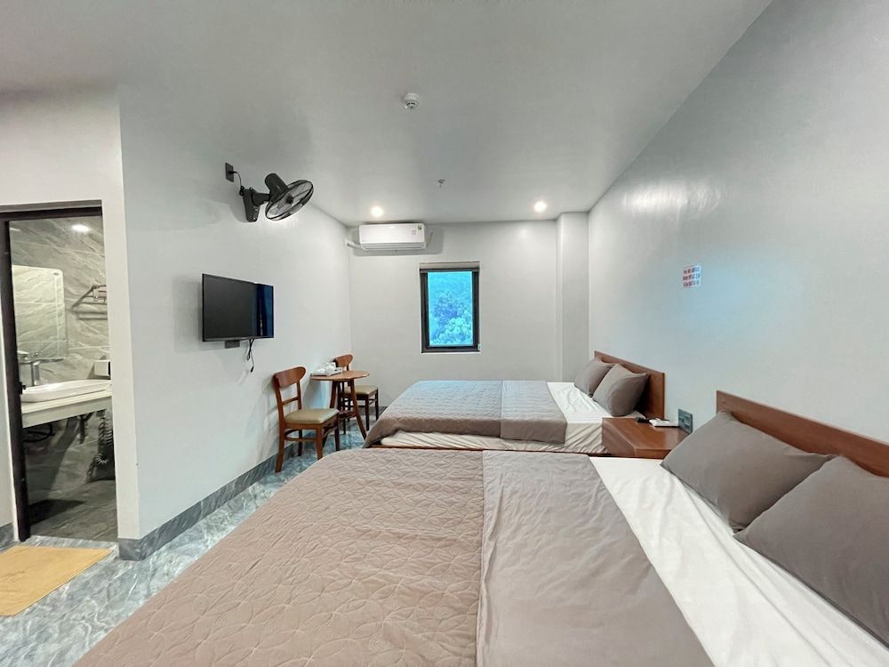 Như Ý Hotel Family Room, Mountain View 4