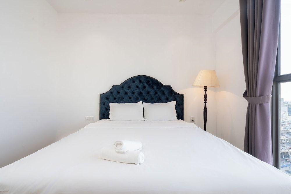 Luxury Apartment, 3 Bedrooms, Balcony, City View