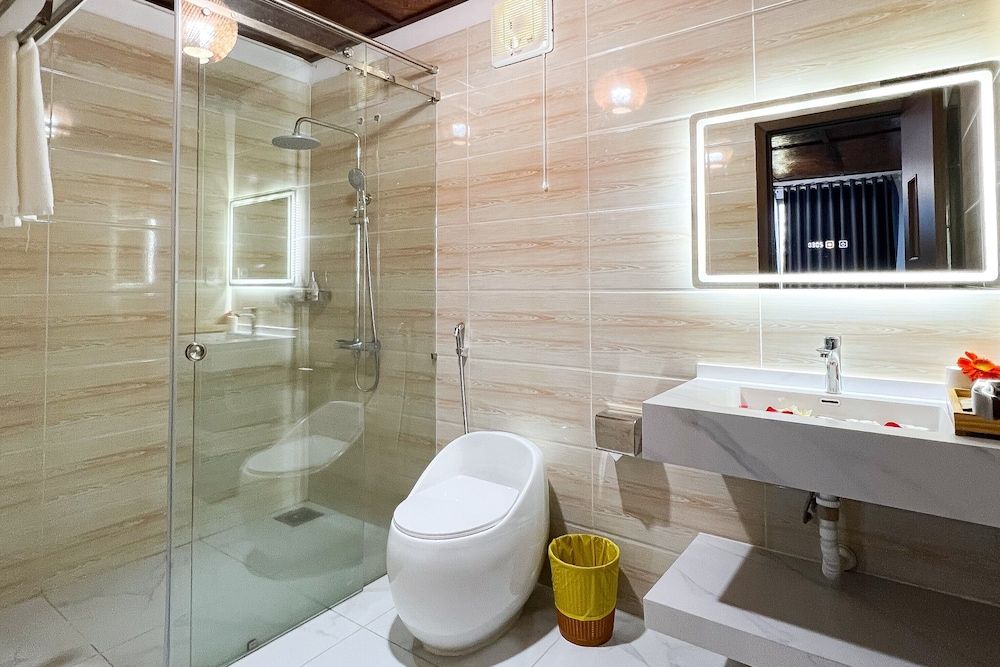 Adora Bay Ke Ga Beach Resort Deluxe Garden Hillside King 3