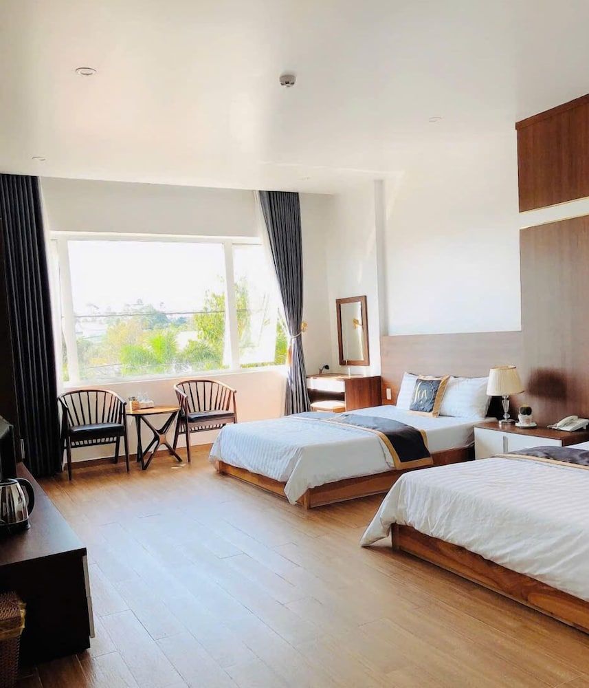 Joy Hotel Deluxe Double Room 2