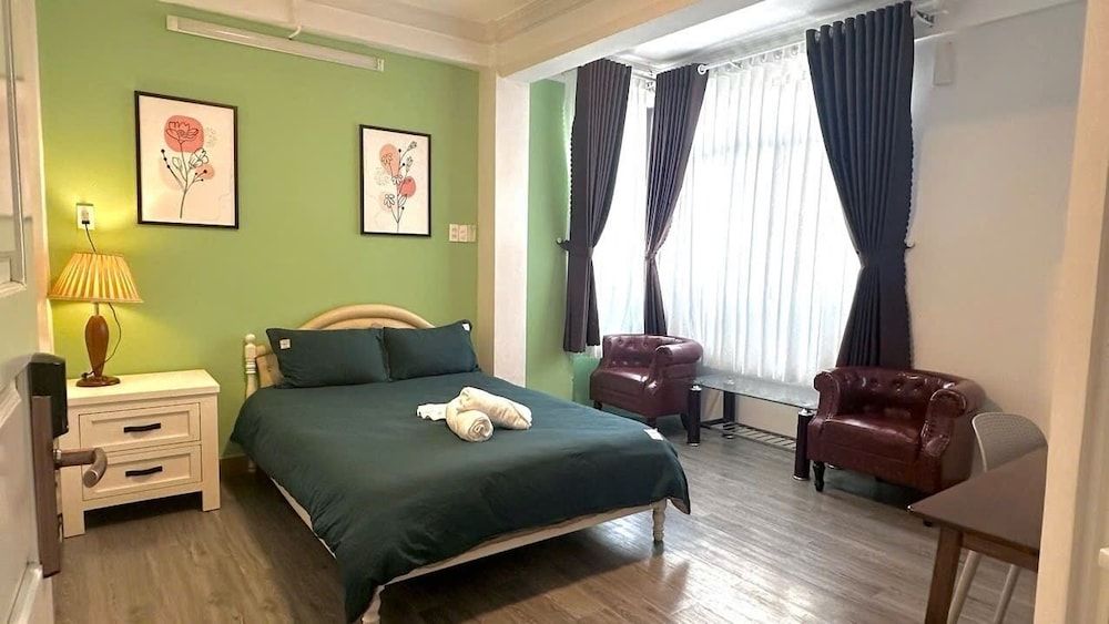 Classic Double Room, City View