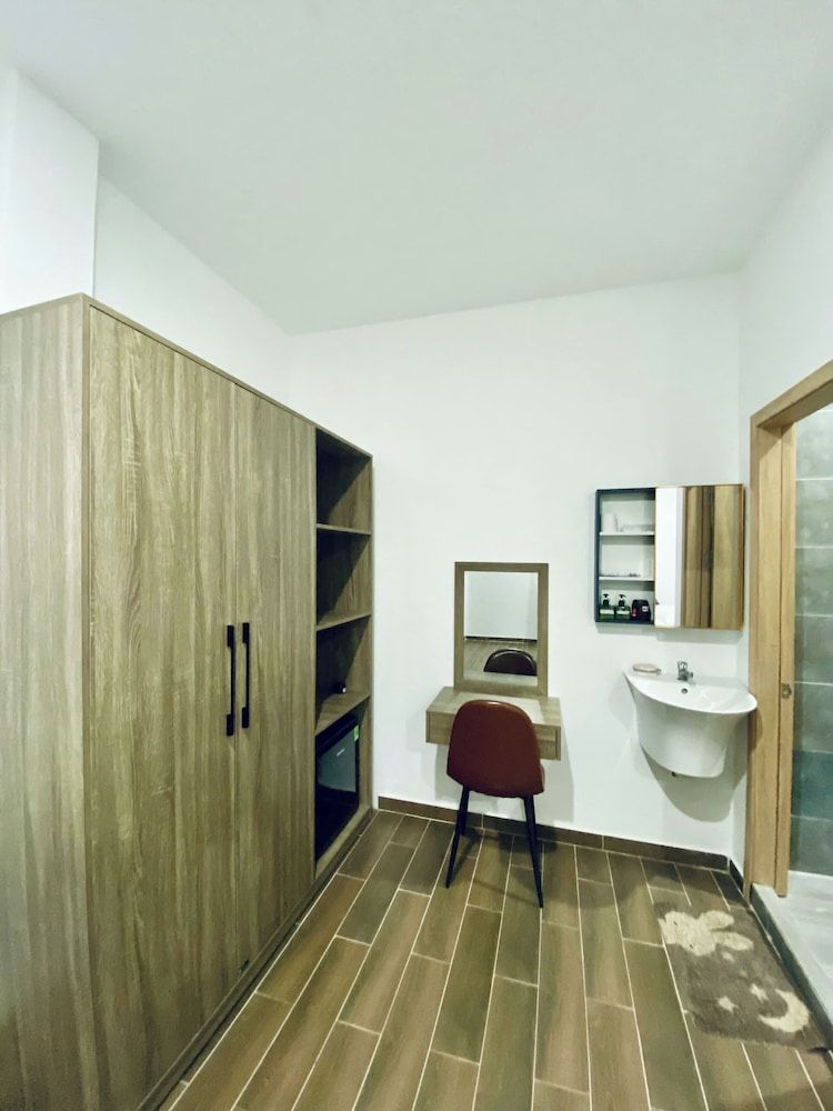 Hotel Caravelle Can Tho 2 Family Quadruple Room 10