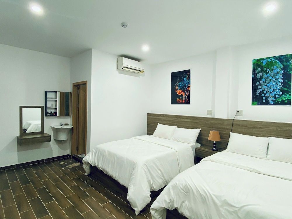Hotel Caravelle Can Tho 2 Family Quadruple Room 9