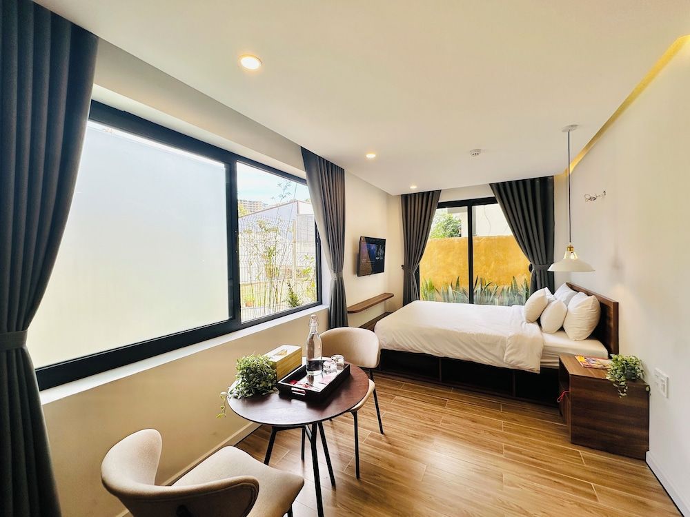 QR Hotel Dalat Studio, City View 9