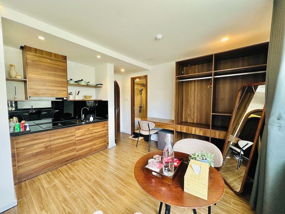 QR Hotel Dalat Studio, City View 5