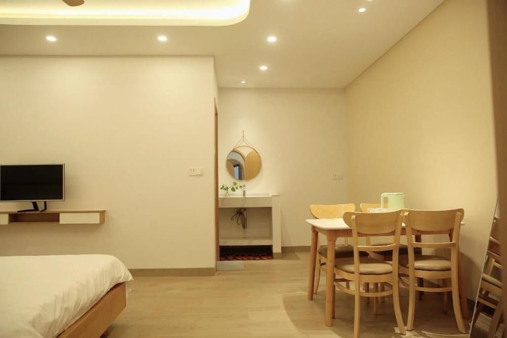 Family Studio, City View