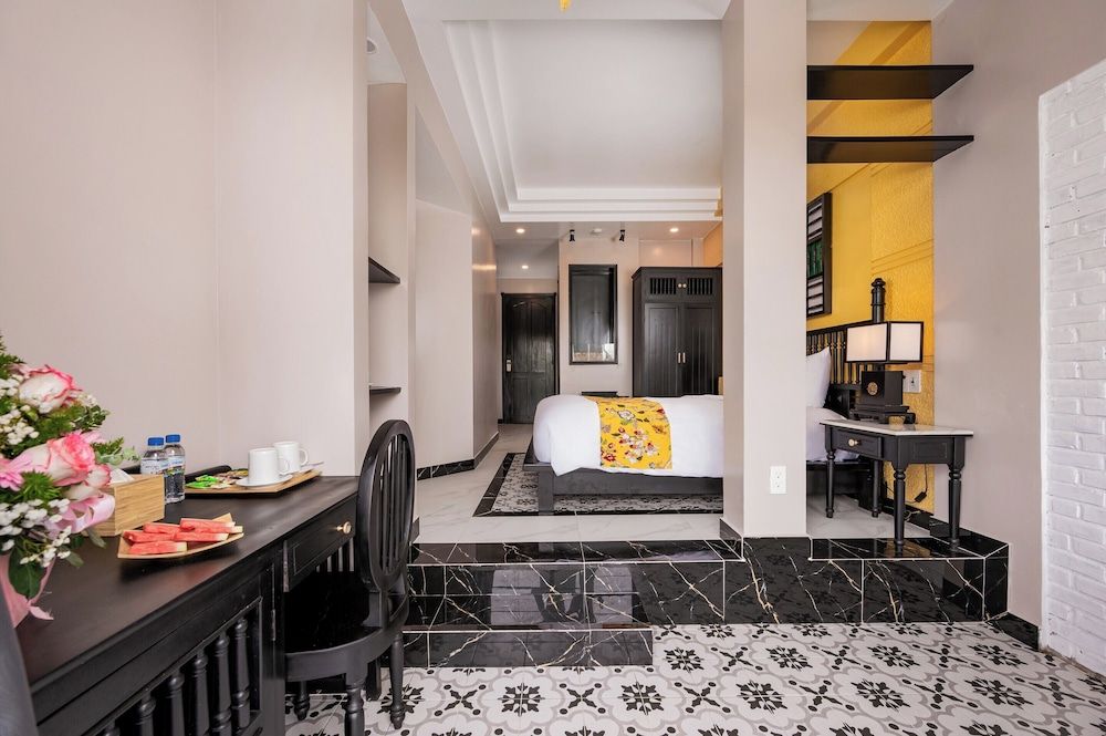 Premier Double Room, Bathtub, Balcony