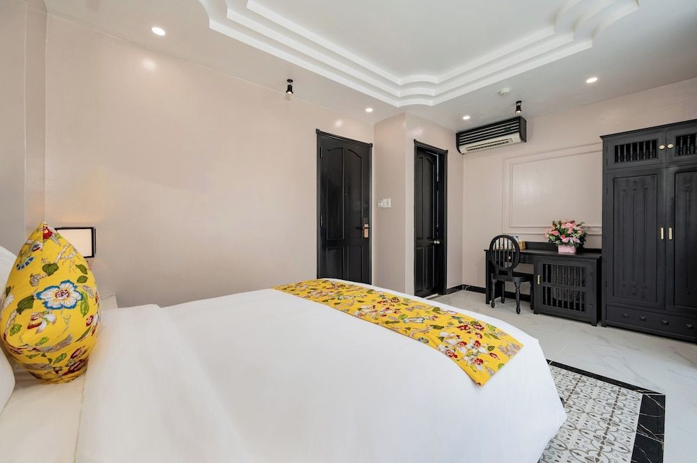 Deluxe Double Room, Bathtub, Balcony