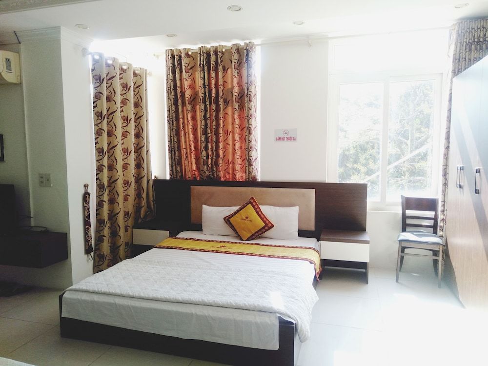 Khach san Crown City Room 5