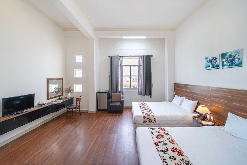 HUNG DAN DA LAT HOTEL Quadruple Room 4