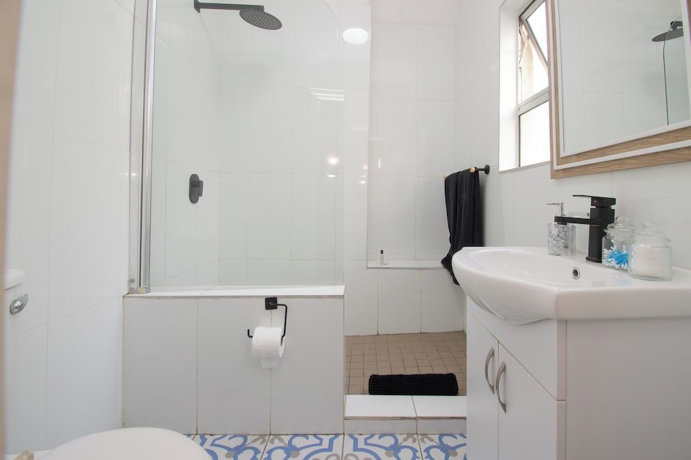 On The Beach Deluxe Room 14