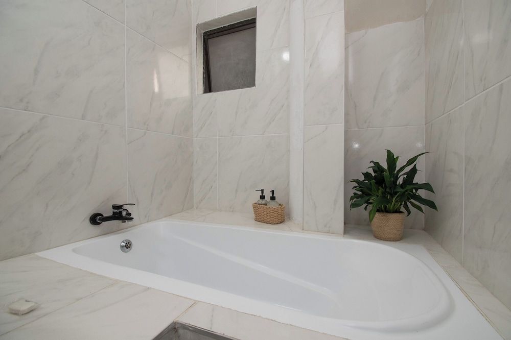 On The Beach Family Room, Multiple Beds 4