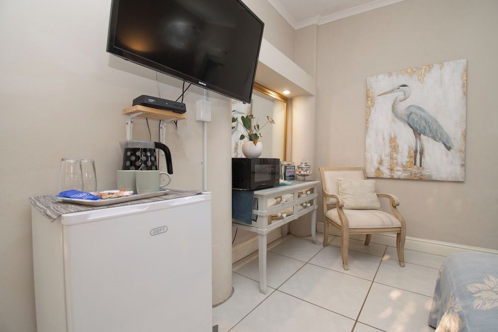 On The Beach Deluxe Room 10