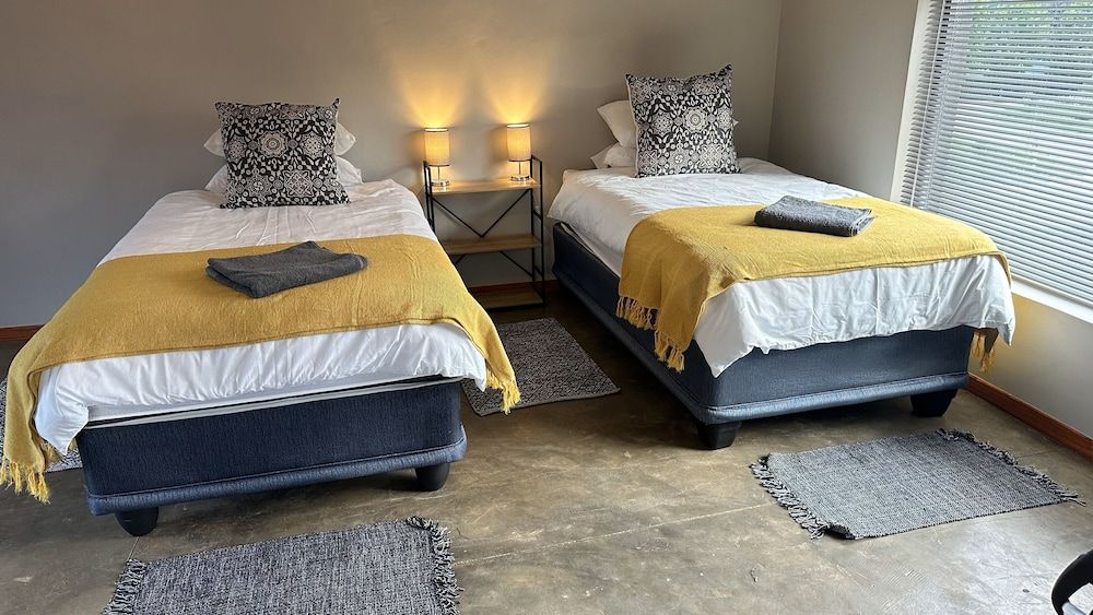 2-bed House in Dullstroom , Blue Crane Estate 66 House 10