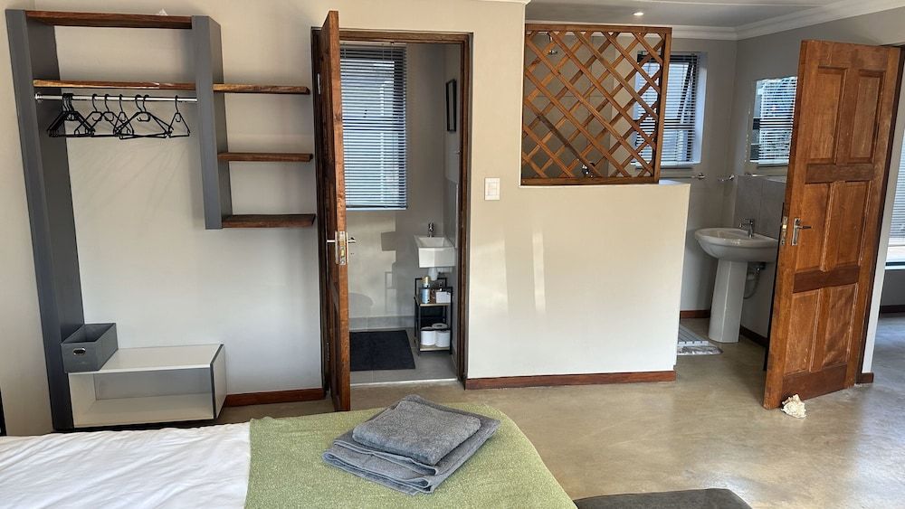 2-bed House in Dullstroom , Blue Crane Estate 66 House 15