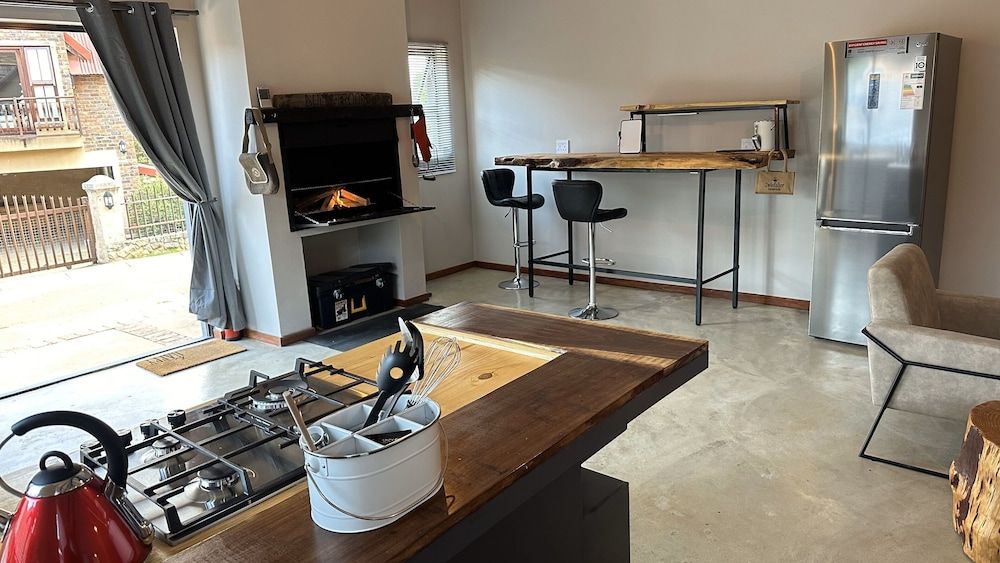 2-bed House in Dullstroom , Blue Crane Estate 66 House 30