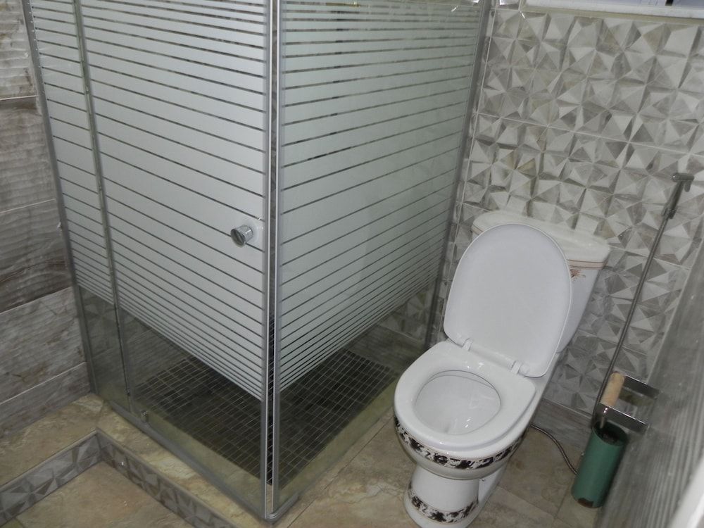 Gold Crown international Hotel Deluxe Suite 32