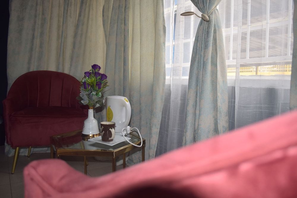 Executive Studio Suite