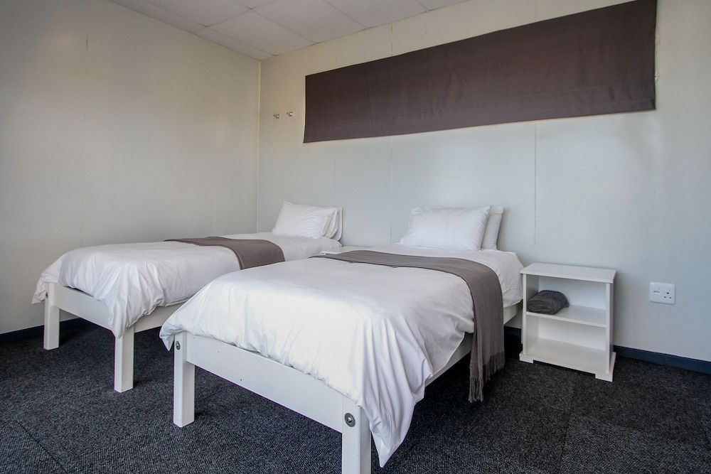 SleepOver Upington Twin Room 2