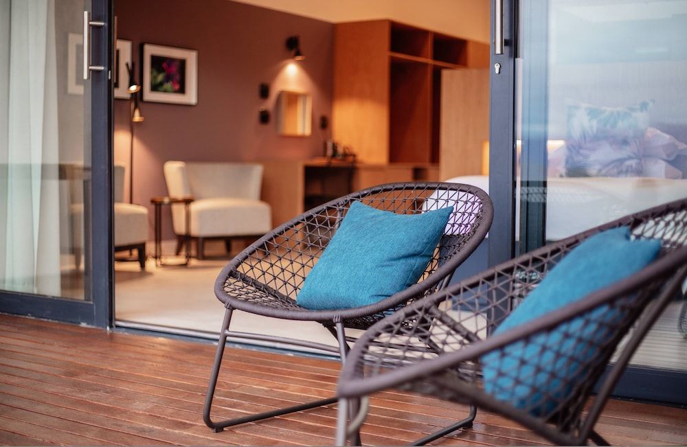 Khanyisa Mountain Lodge Junior Suite, 1 King Bed, Mountain View 3