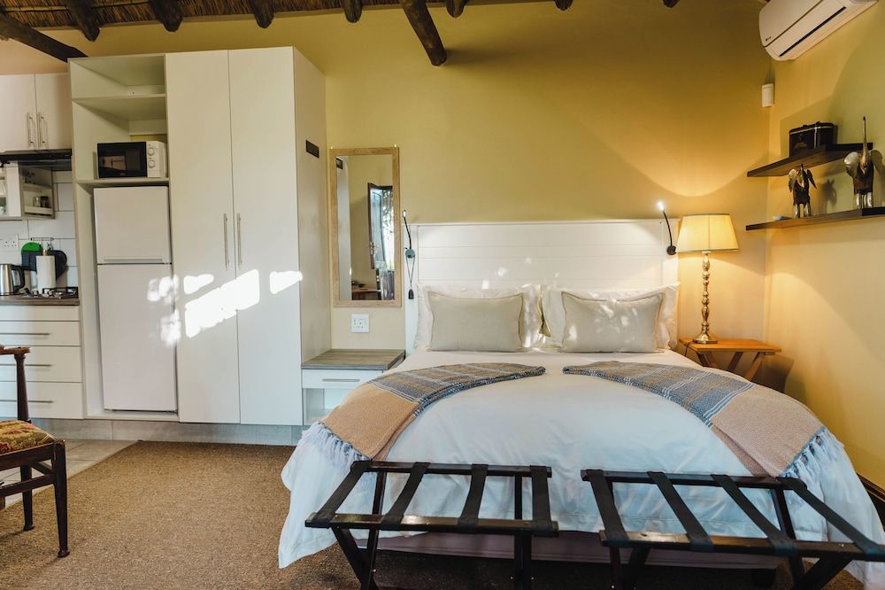 Hitgeheim Garden Cottages Classic Cottage (Free-Standing Self-Catering) 4