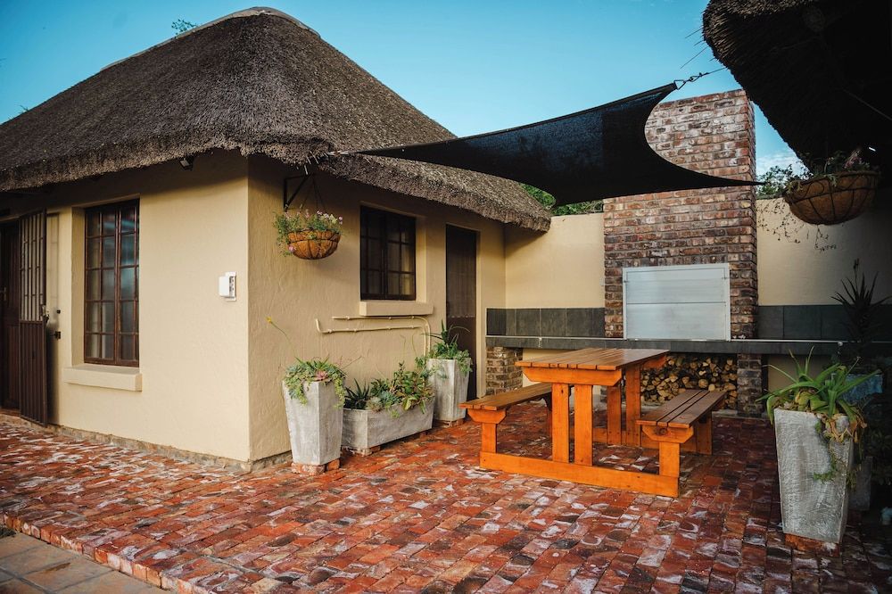 Hitgeheim Garden Cottages Classic Cottage (Free-Standing Self-Catering) 5