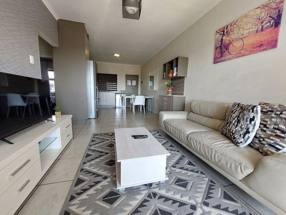 Zwelakho Luxury  furnished apartments Family Apartment 5