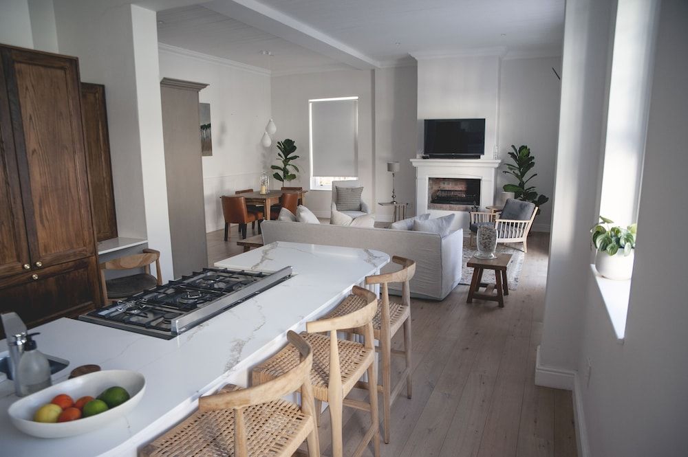 The Grand Hotel Robertson Executive Cottage 2