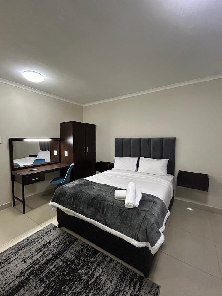 Deluxe Single Room
