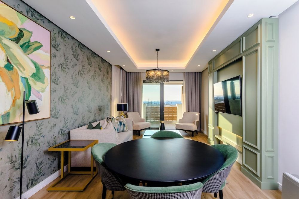 Steyn City Hotel by Saxon Superior Apartment, 2 Bedrooms, 2 Bathrooms, Lagoon View 7