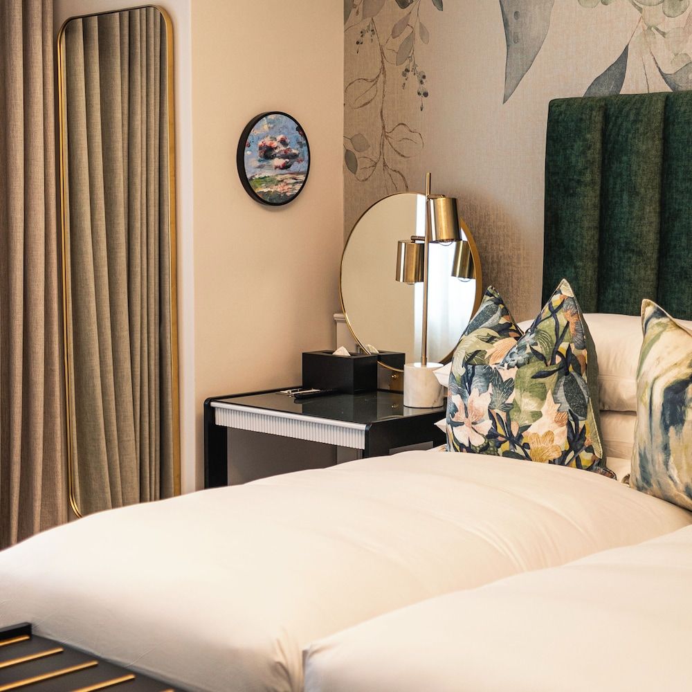 Steyn City Hotel by Saxon Premium Apartment, 2 Bedrooms, 2 Bathrooms, Lagoon View 3